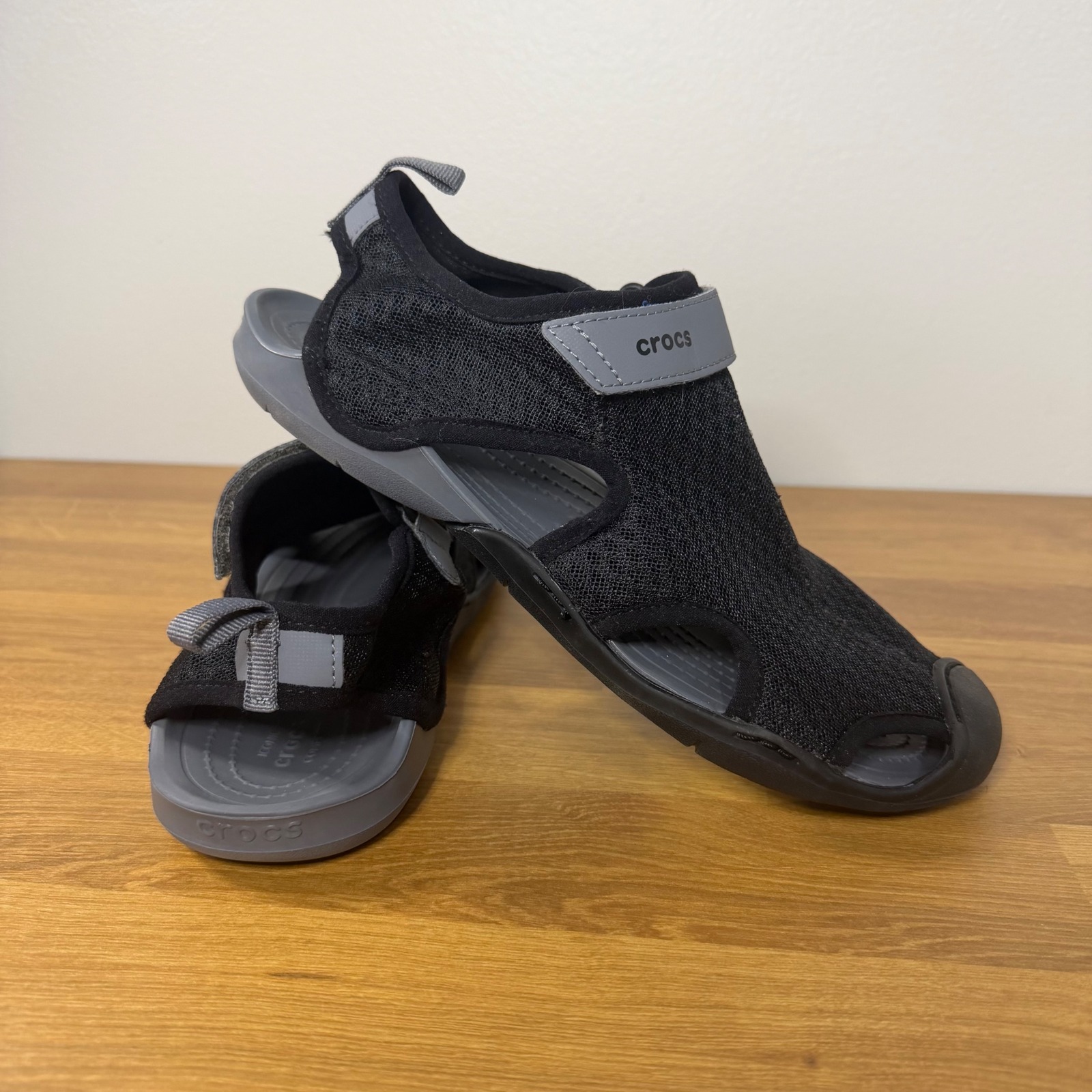 Crocs Swiftwater Mesh Deck Sandals Womens 9 Black Grey Sport Water Shoes